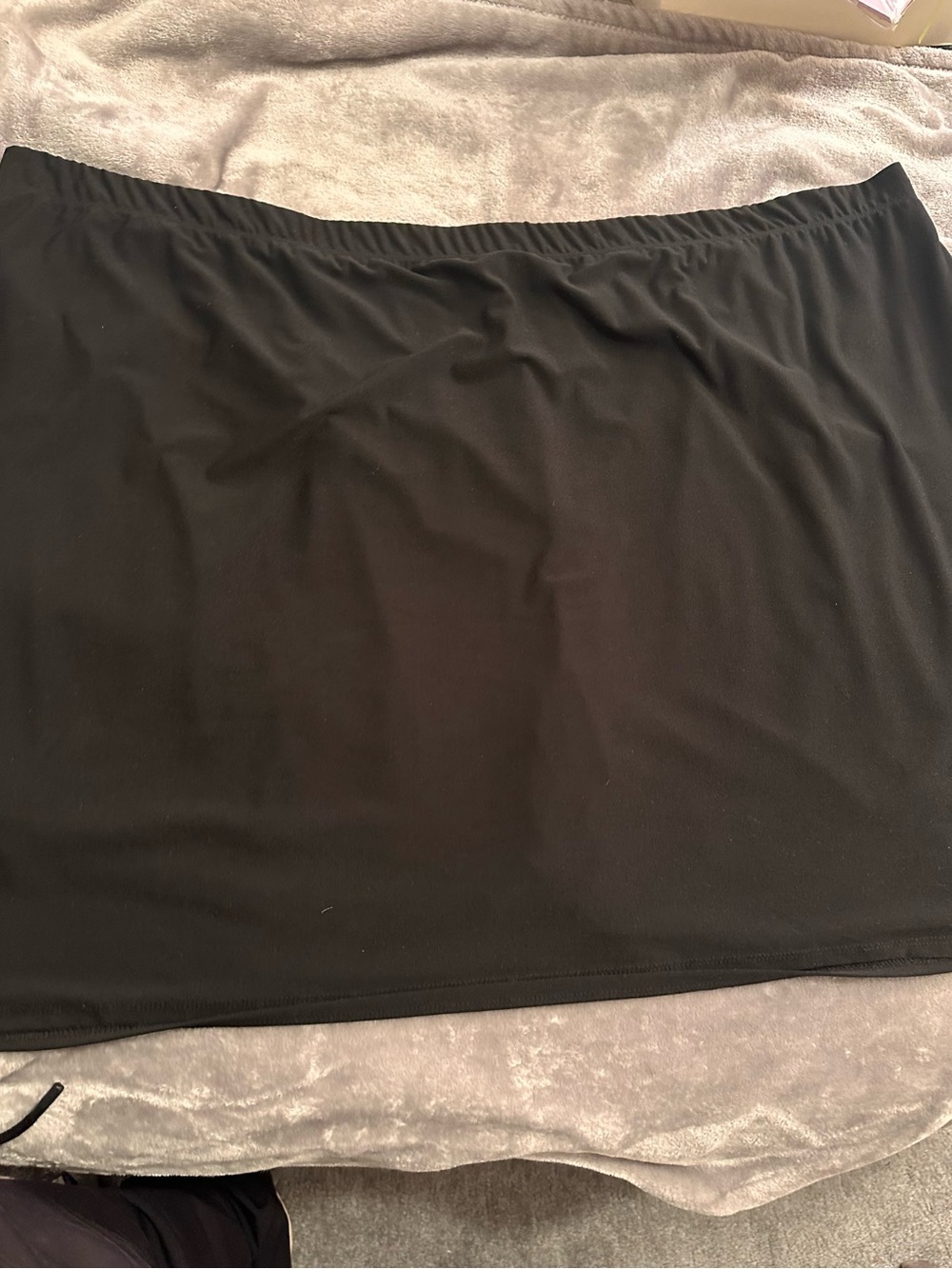 Women’s Susan Graver Black Skort Poly/Spandex Blend, No callouts EUC Sz:3X